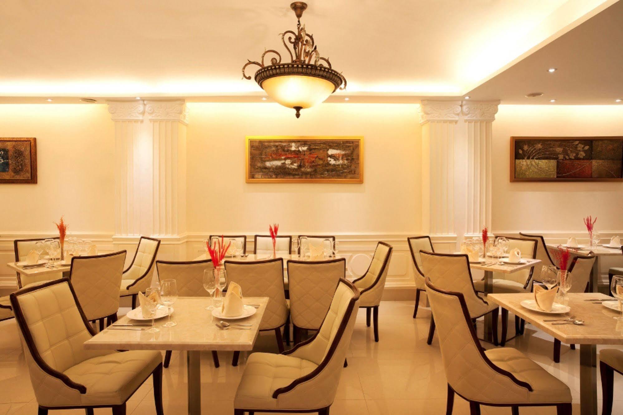 Sky Gem Hotel - Ben Thanh Ho Chi Minh-byen Eksteriør bilde